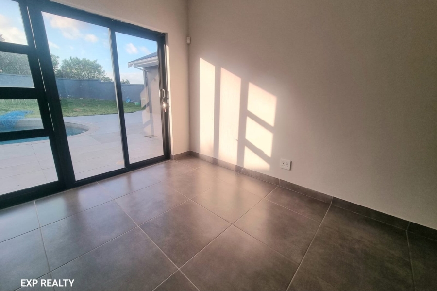 4 Bedroom Property for Sale in Beacon Bay Eastern Cape